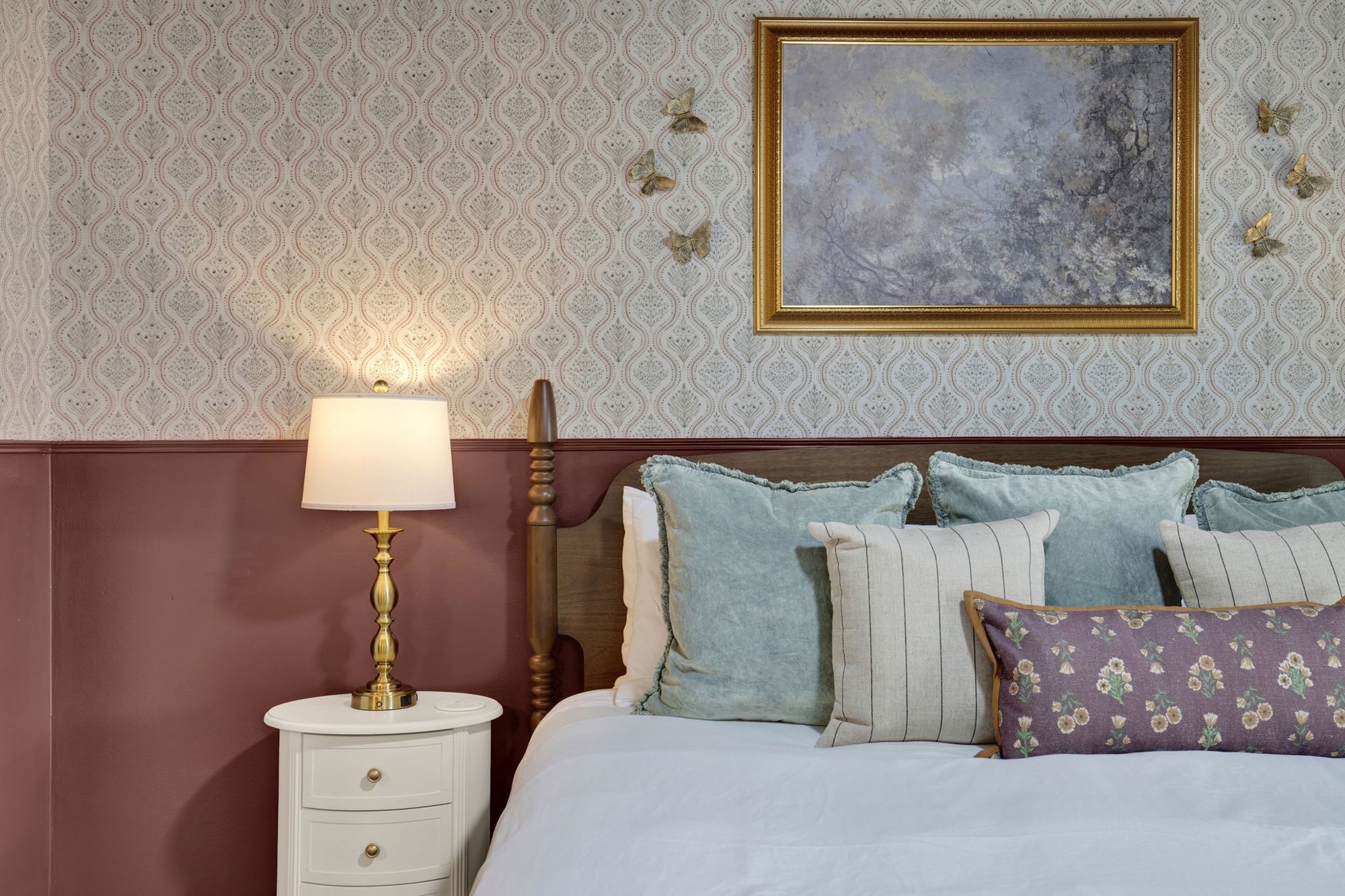 Savannah Bedroom at Mossy Tides Retreat